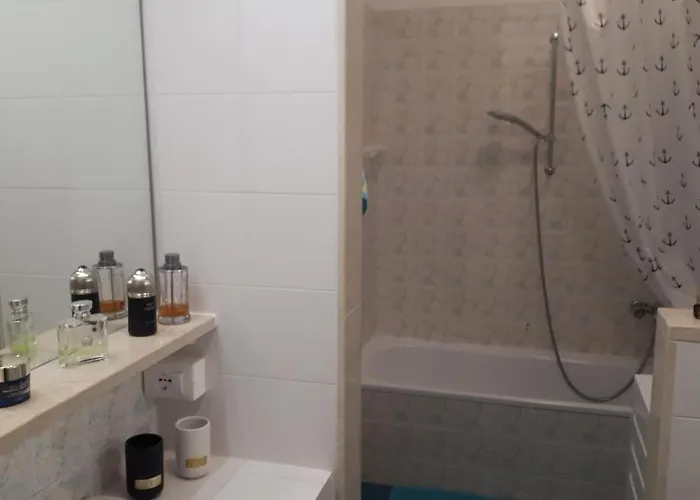 With Panoramic View & Terrace In Pino, Maggiore - Casa Roccia No 5 *